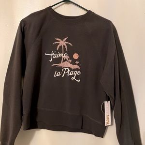 Brand new super cute crewneck!